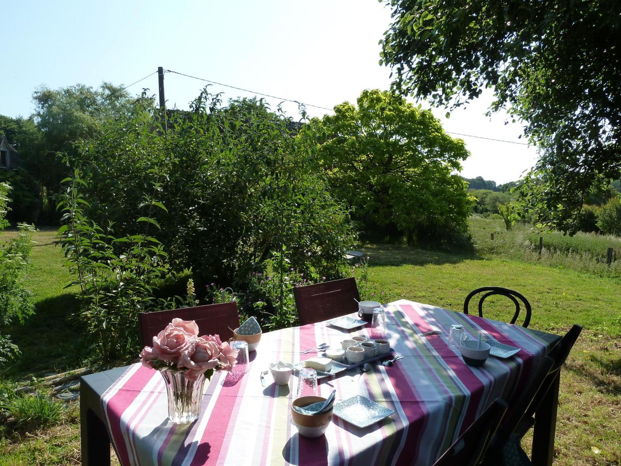 Le Clos Fleuri Ségrie Extérieur photo
